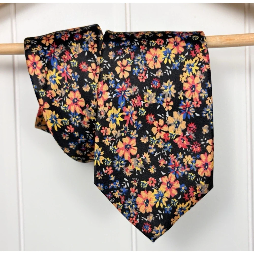 Barry Wang 100% Silk Black Floral Mens Tie Hand Tailored Italy Wedding 60